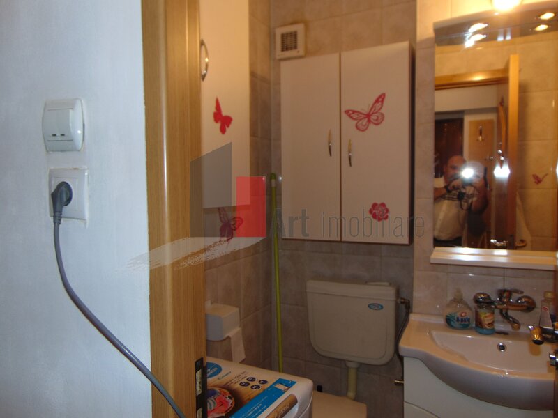 Titan metrou, apartament cu o camera, garsoniera